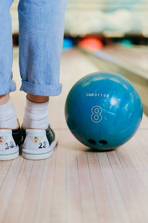 Ideias de Look para Jogar Boliche: Estilo e Conforto